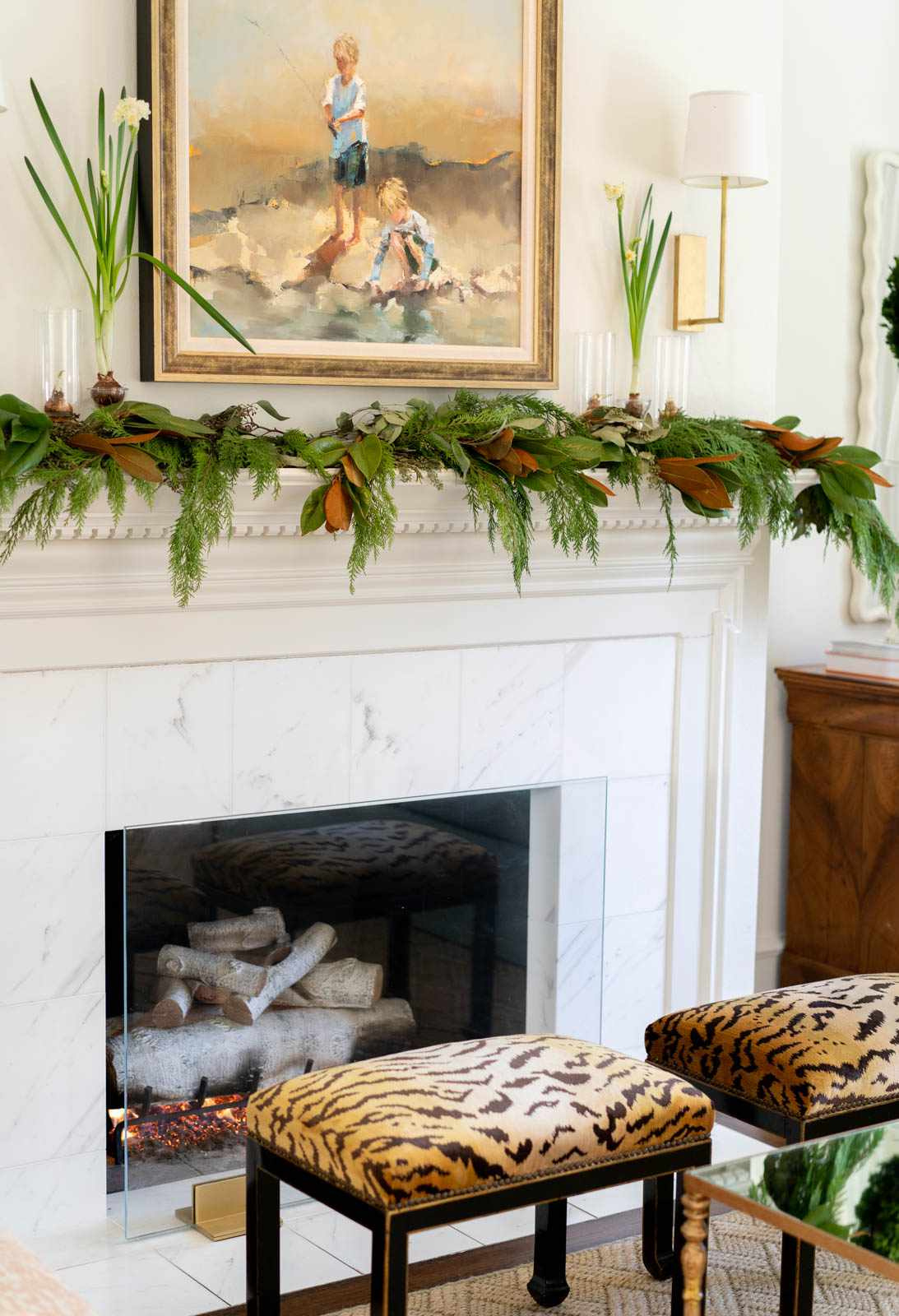 33 Magnolia Decorating Ideas For Christmas Cheer within Decorating For Christmas With Magnolia Leaves