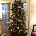 Pin Page With Christmas Tree With Magnolia Leaves