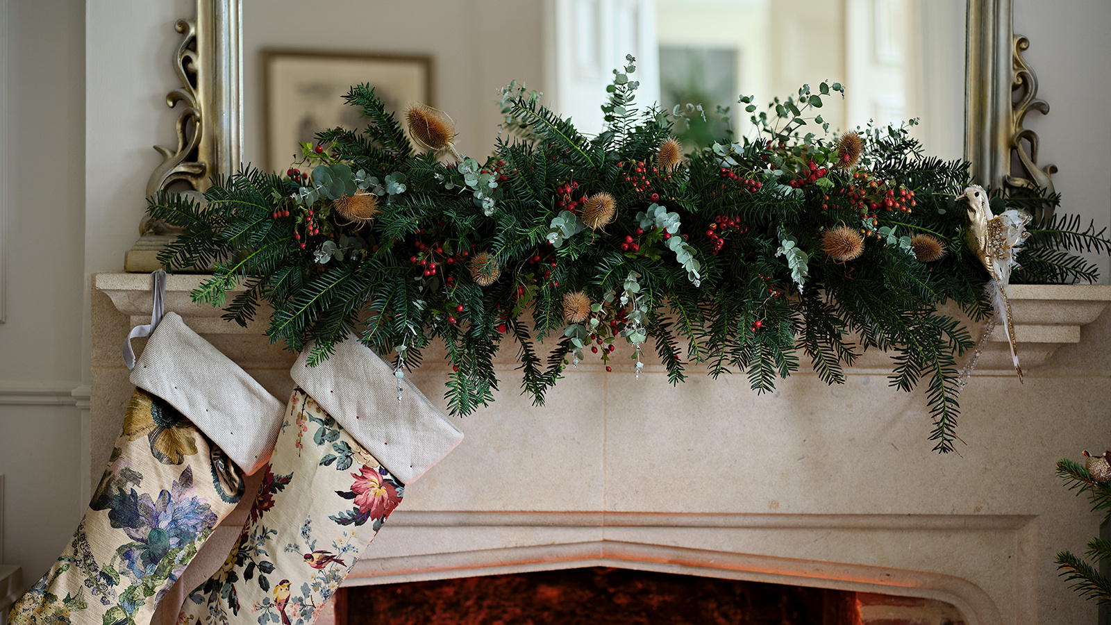 The Best Foliage For Christmas Decor: 8 Types | Homes &amp;amp; Gardens for Christmas Leaves Decor